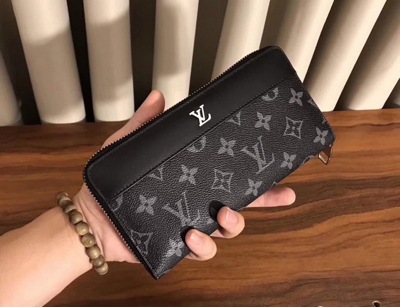 LV Wallets 182